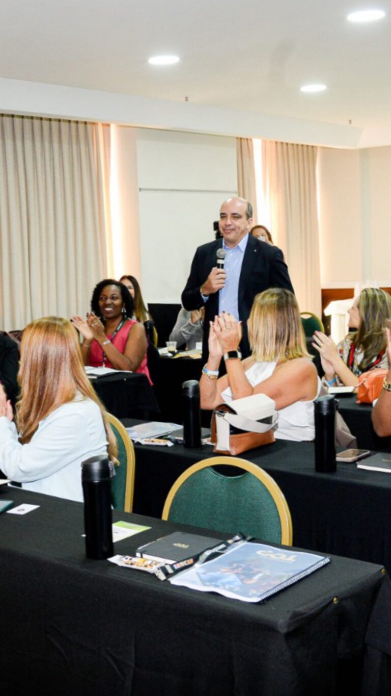 Instagram post from vicente.falcao. This post is in position 2.