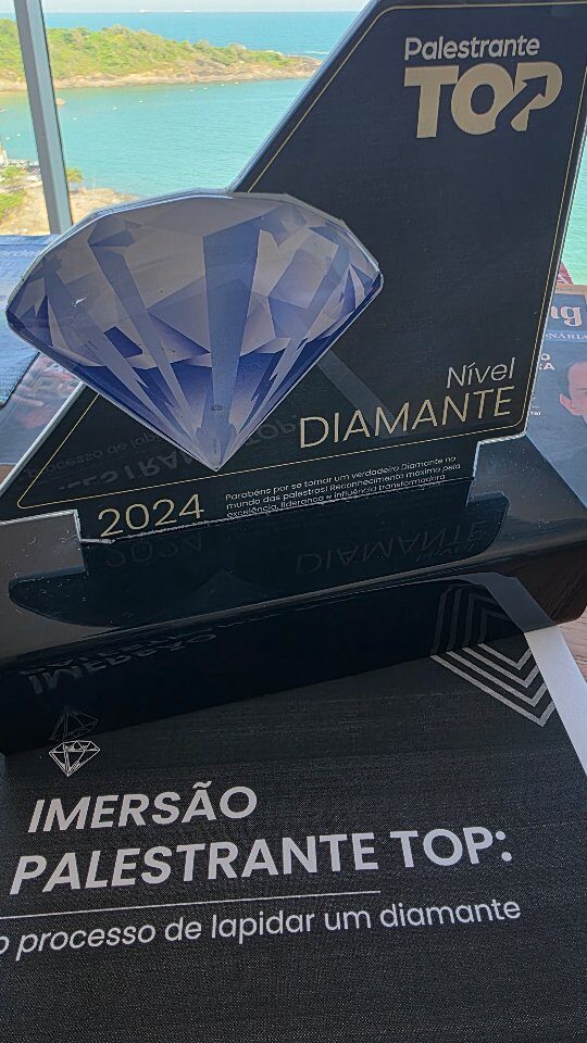 Instagram post from vicente.falcao. This post is in position 5.